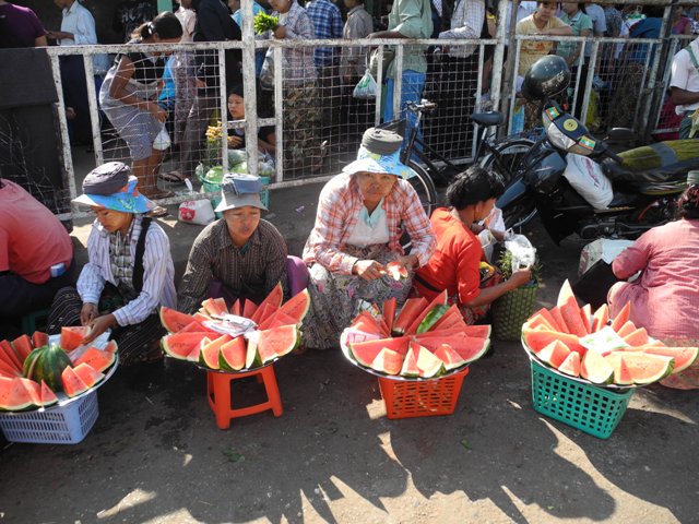 a-yangon-roccia-d'oro (56)